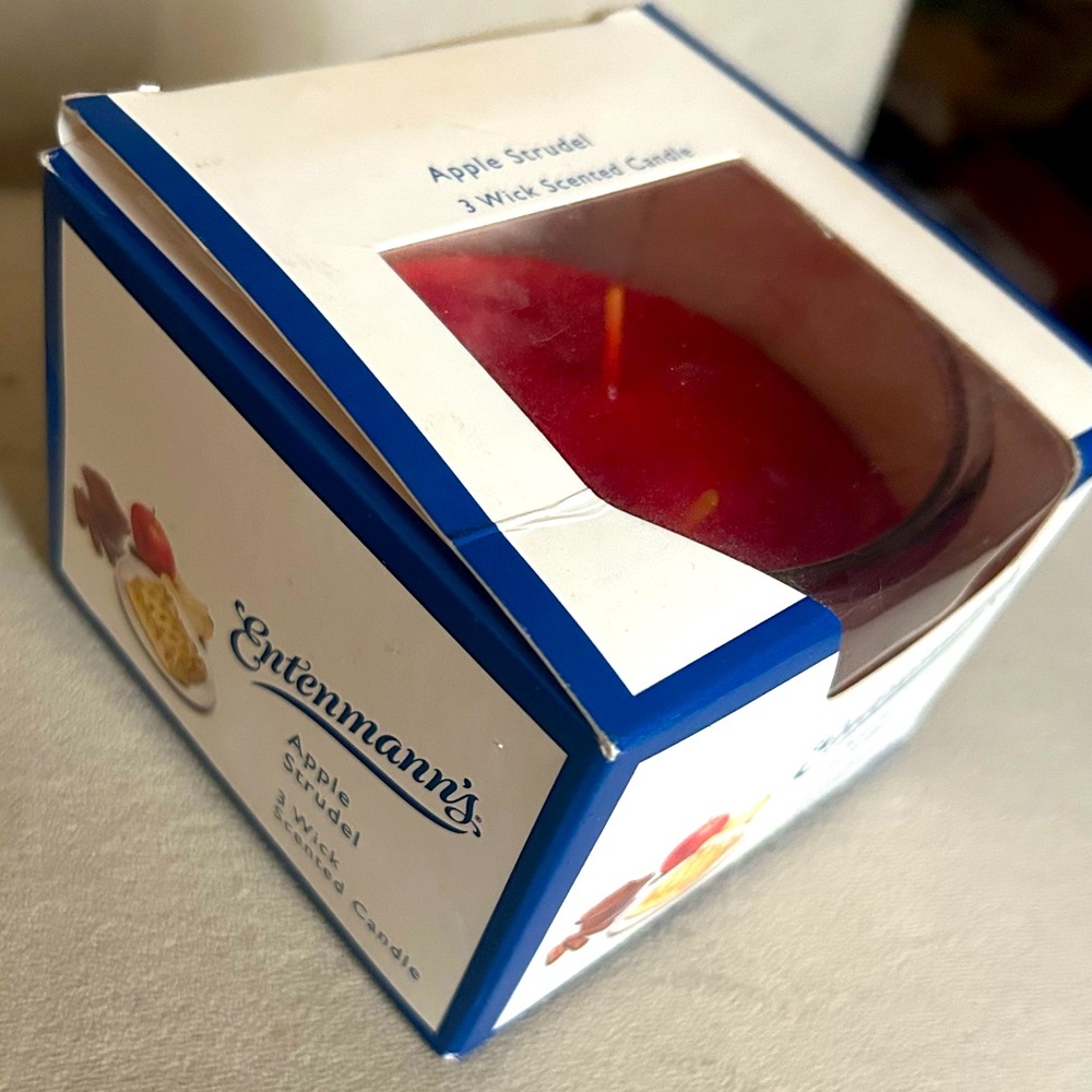 Entenmann’s APPLE Strudel 3-Wick Candle Made in USA
